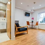 Westbourne Crescent Serviced Apartments