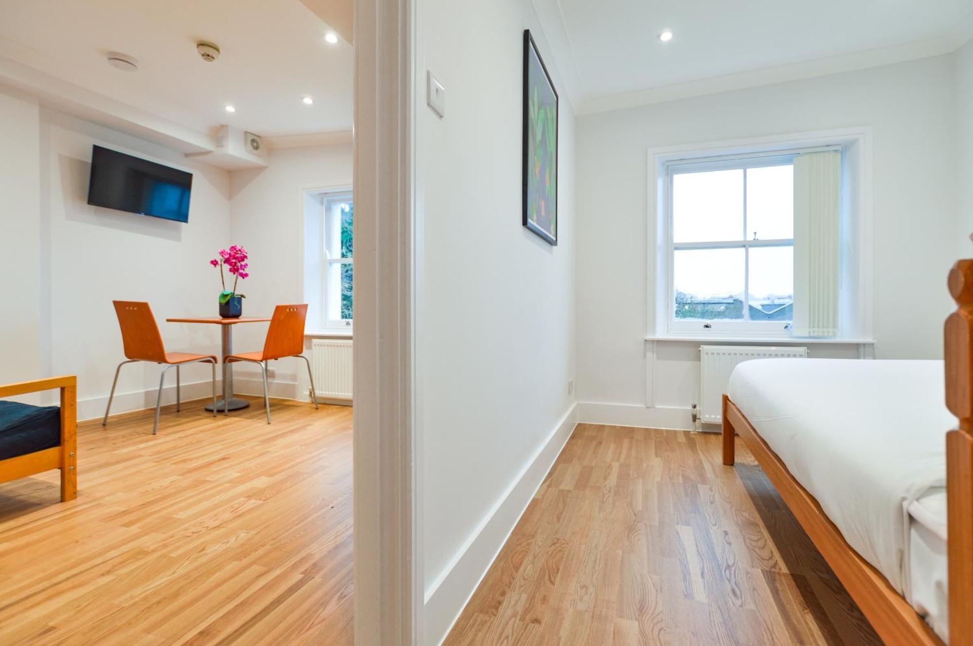 Westbourne Crescent Serviced *